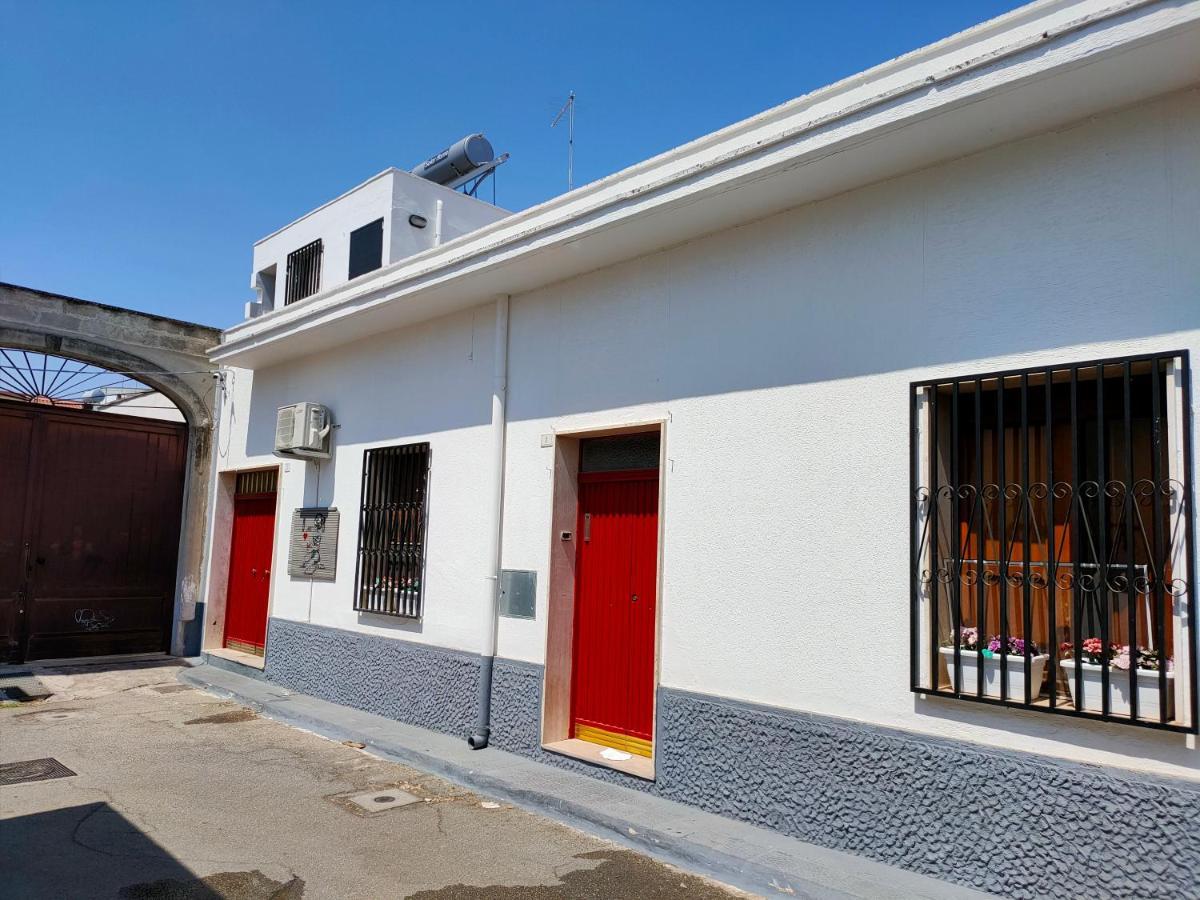 Casa Vacanza In Pieno Centro Storico Vicino Ostuni E La Riserva Di Torre Quaceto San Vito dei Normanni Bagian luar foto
